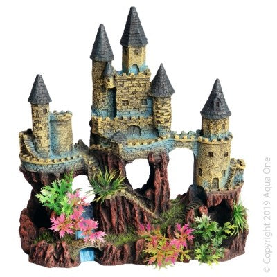 CASTLE W/RIVER & PLANT 22x12x23CM